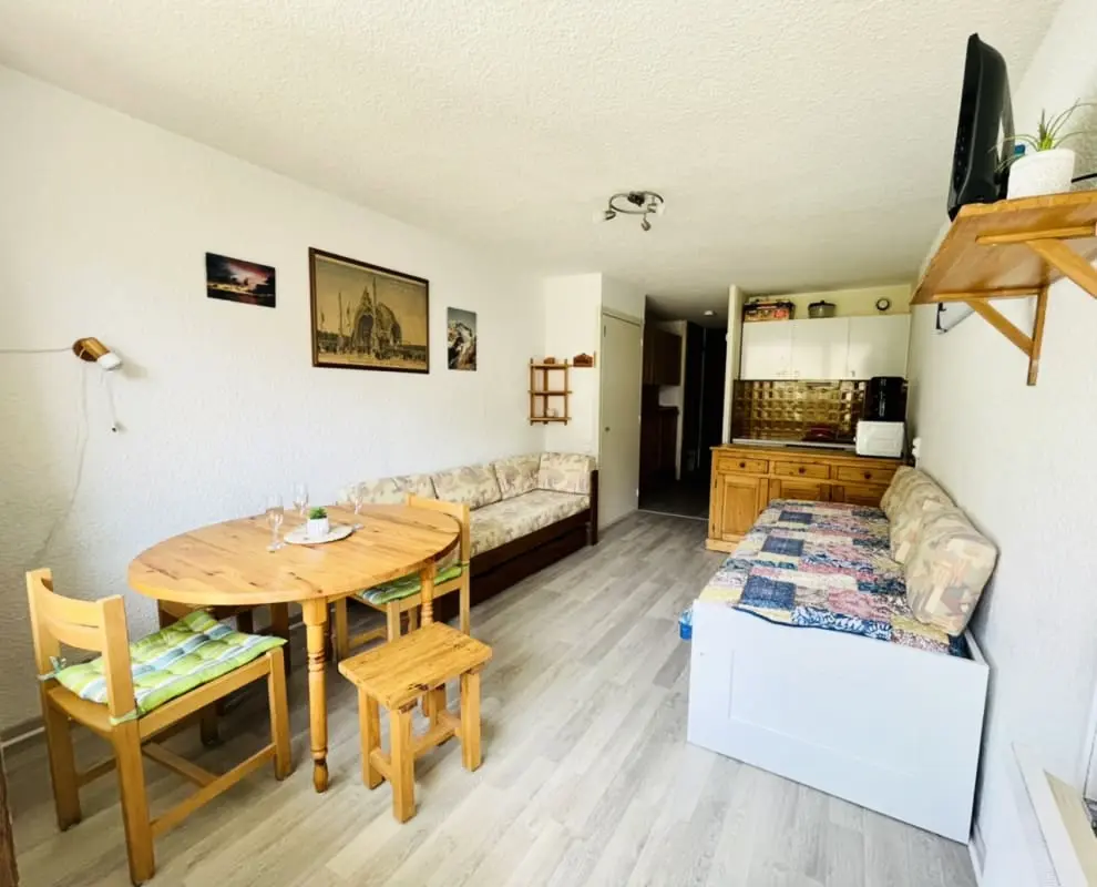 Schön 28m2 mit superb Blick auf La Salle Les Alpes