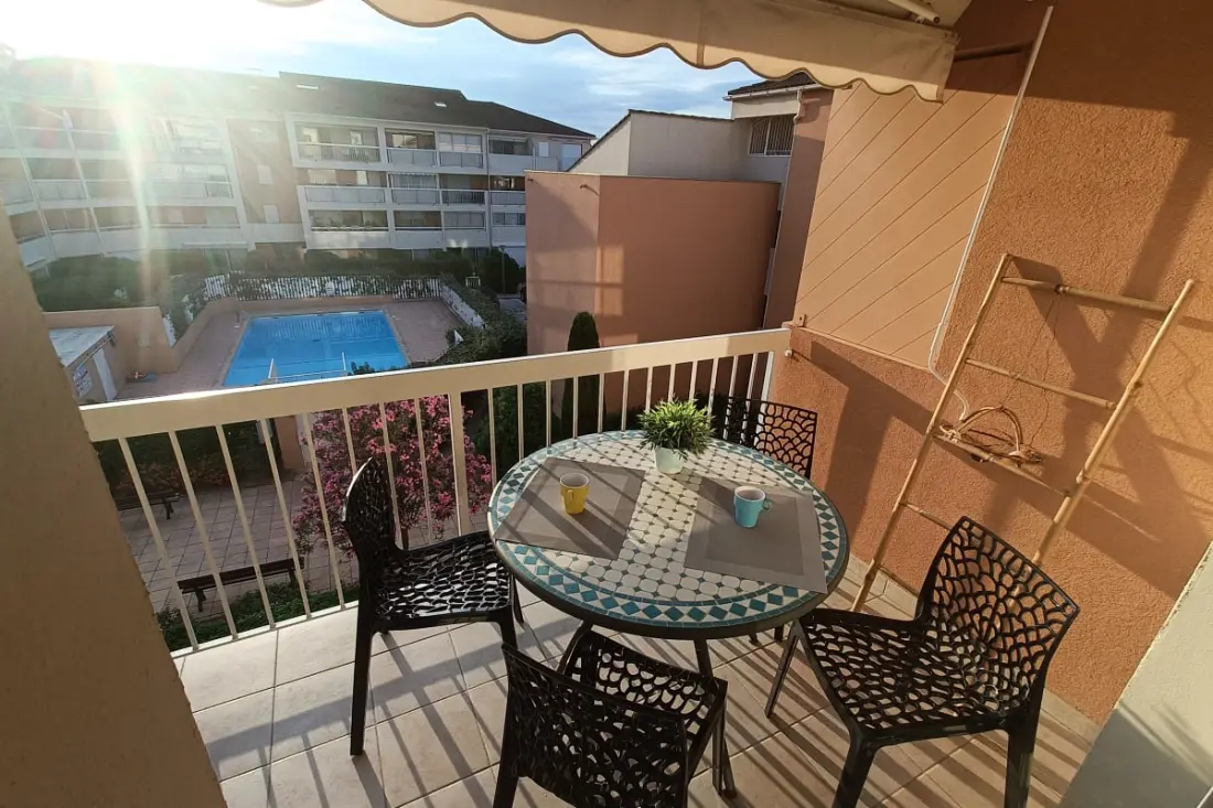 Apartment With Pool Close To The Beach