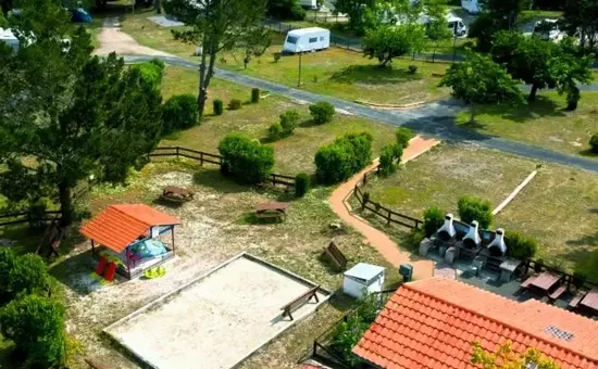 Campingplatz Le Lac De Cazaux **
