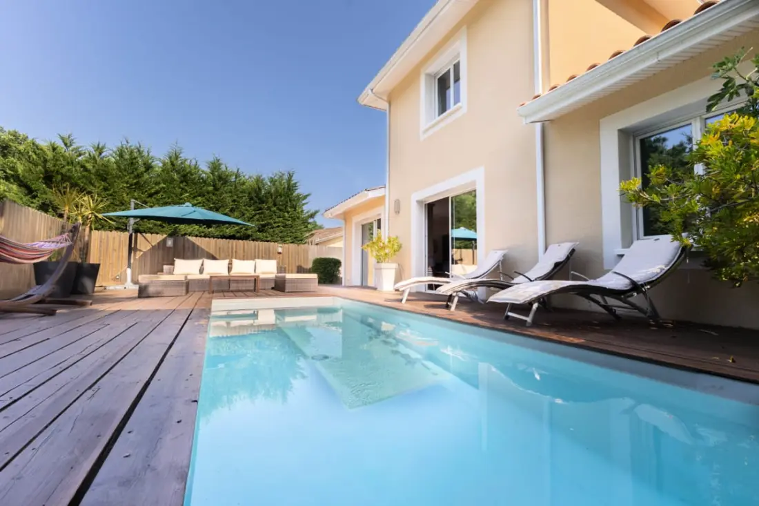 Villa Soléa – úszómedence, Terrace & Near Beach