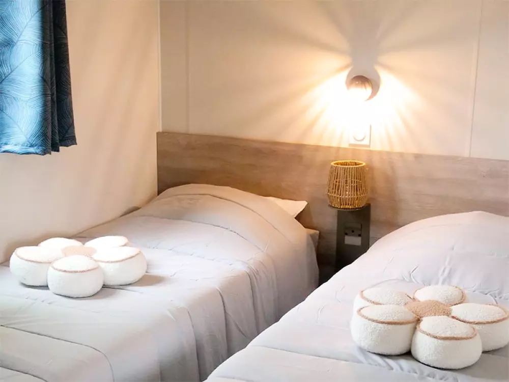 Domaine de la Forge - Sea Green by Sunêlia4 Stars★★★★