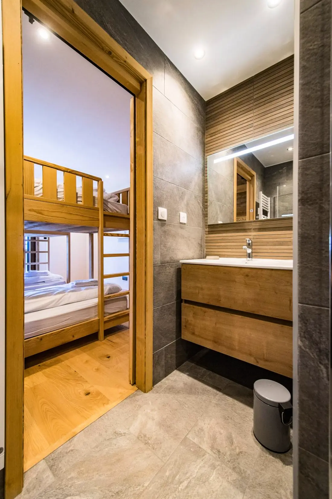 Residence Complex Aiguilles
