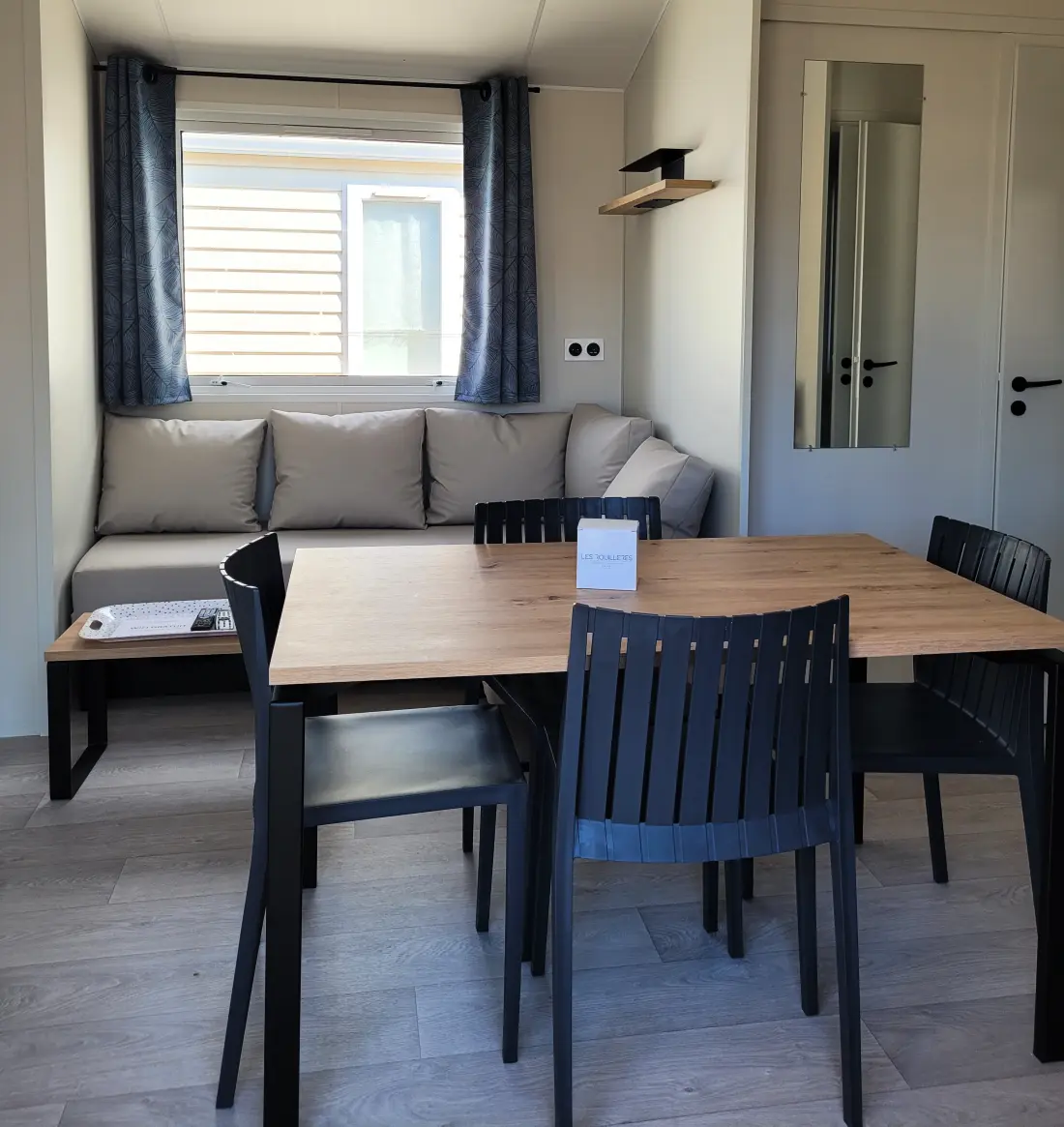 Campingplads Romanée Les Rouillères Tætning