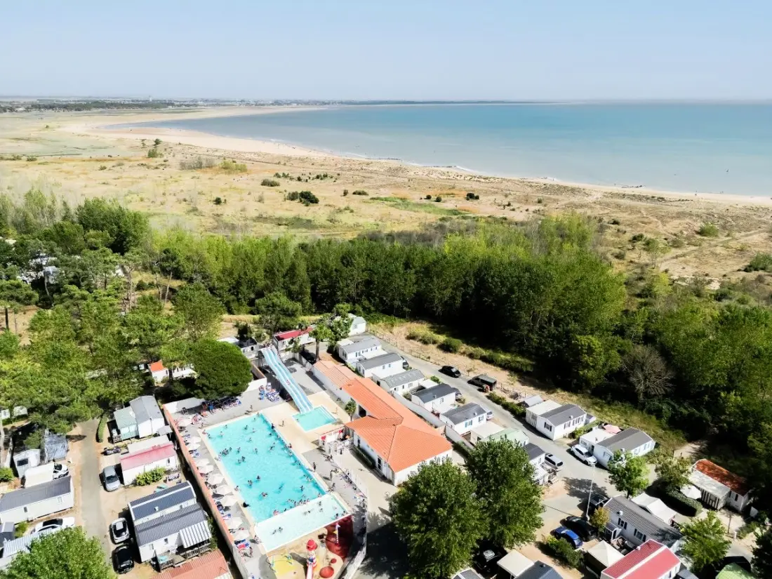 Flor Camping l'Escale du Perthuis 4 Estrellas★★★★