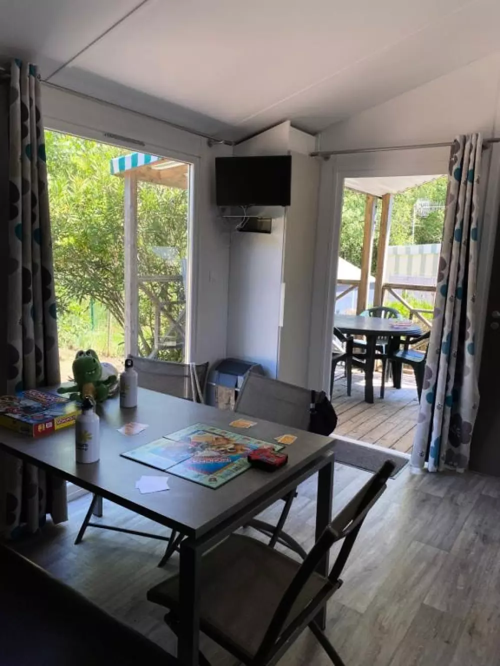 Flower Camping l'Escale du Perthuis 4 étoiles★★★★