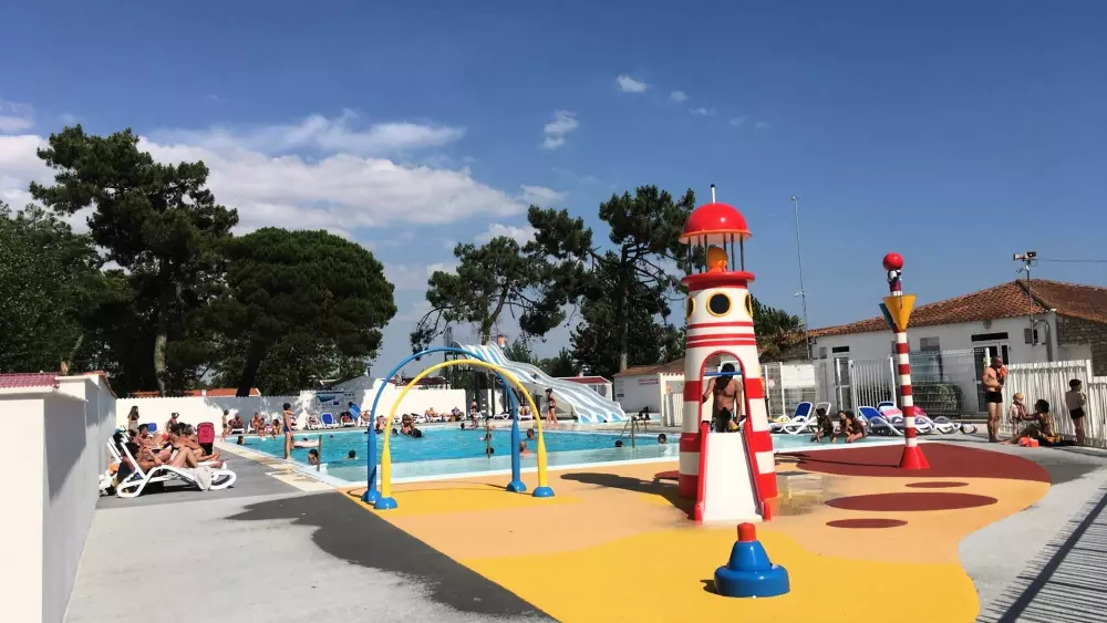 Flower Camping l'Escale du Perthuis 4 étoiles★★★★