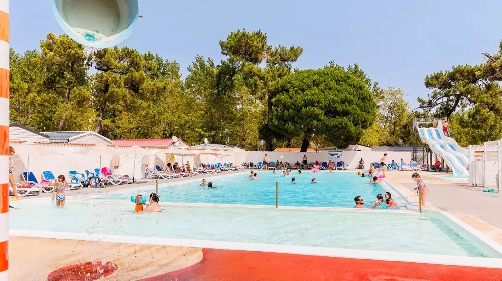 Flower Camping l'Escale du Perthuis 4 étoiles★★★★