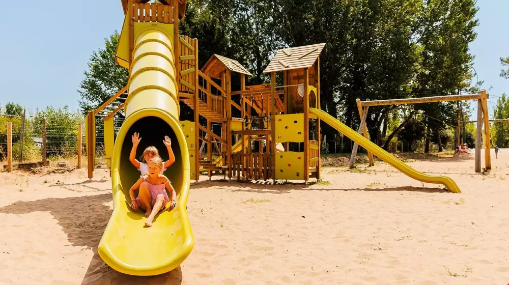 Flower Camping l'Escale du Perthuis 4 étoiles★★★★