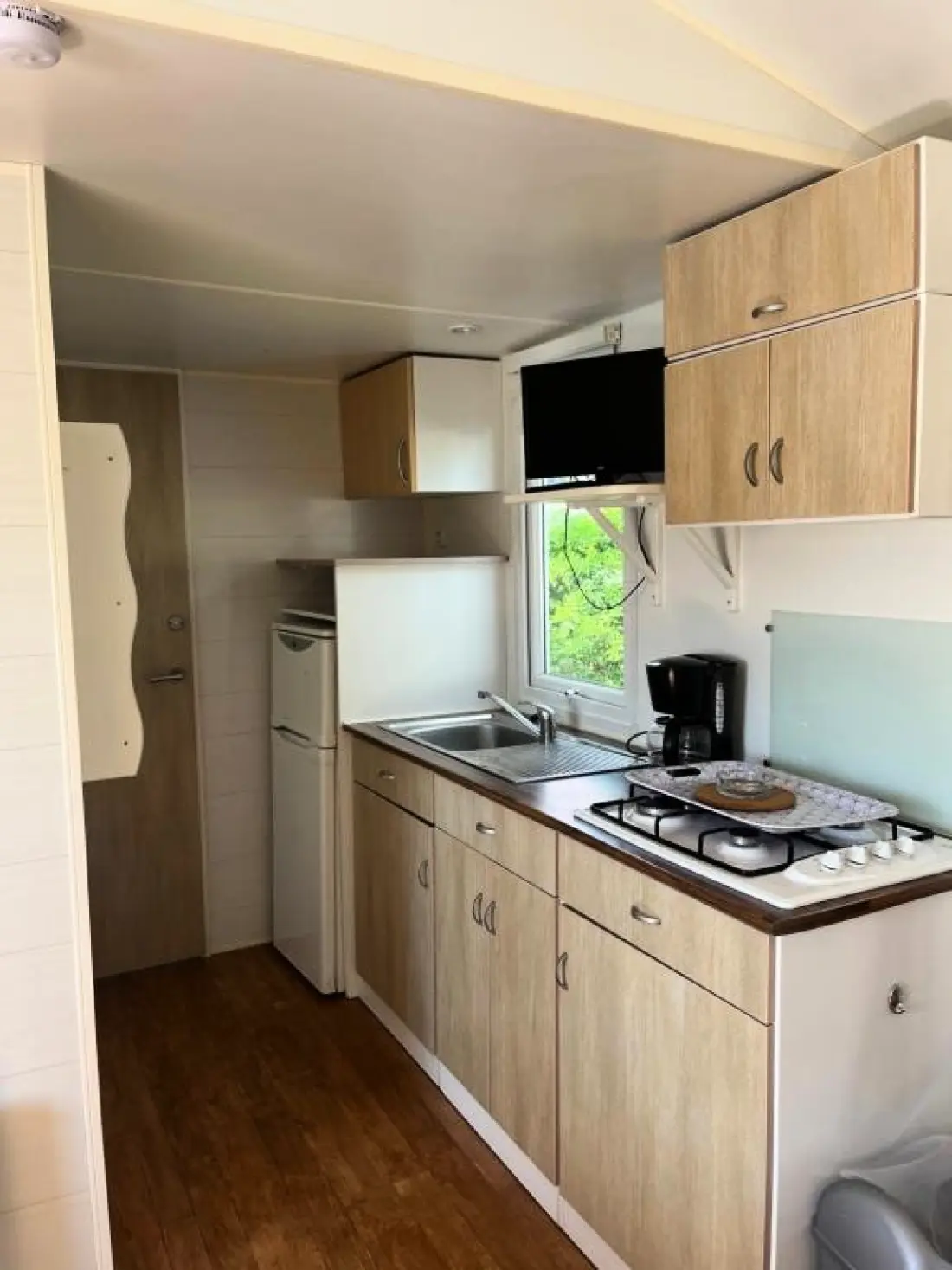 Flor Camping l'Escale du Perthuis 4 Estrellas★★★★