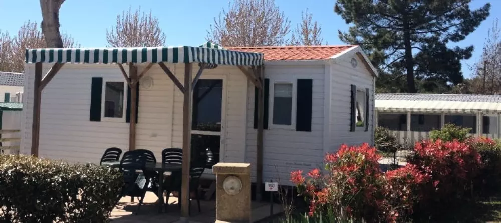 Flower Camping l'Escale du Perthuis 4 étoiles★★★★