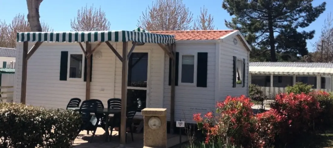 Flor Camping l'Escale du Perthuis 4 Estrellas★★★★