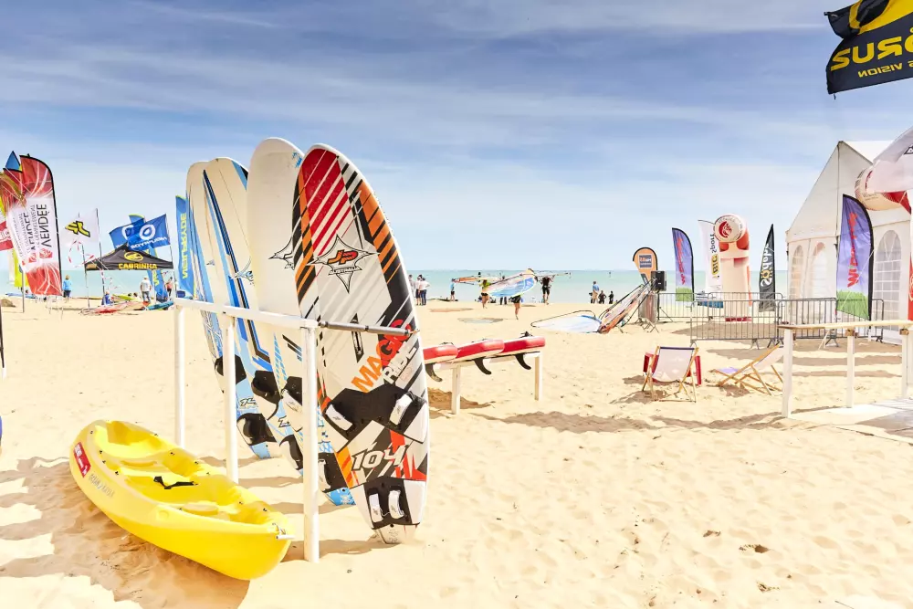 Flower Camping l'Escale du Perthuis 4 étoiles★★★★