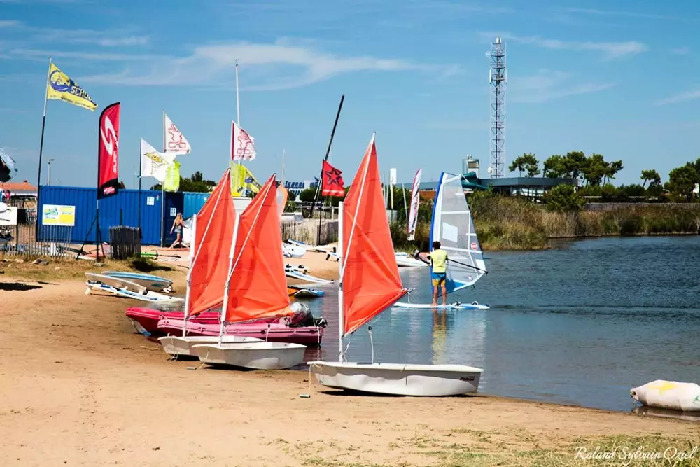 Flower Camping l'Escale du Perthuis 4 étoiles★★★★