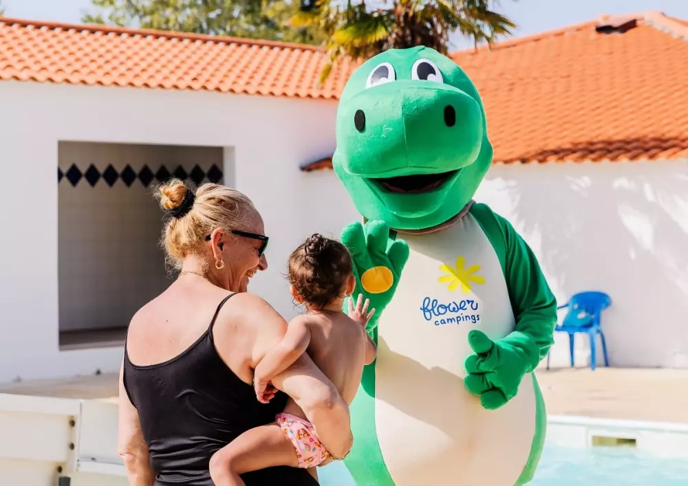 Flower Camping l'Escale du Perthuis 4 étoiles★★★★