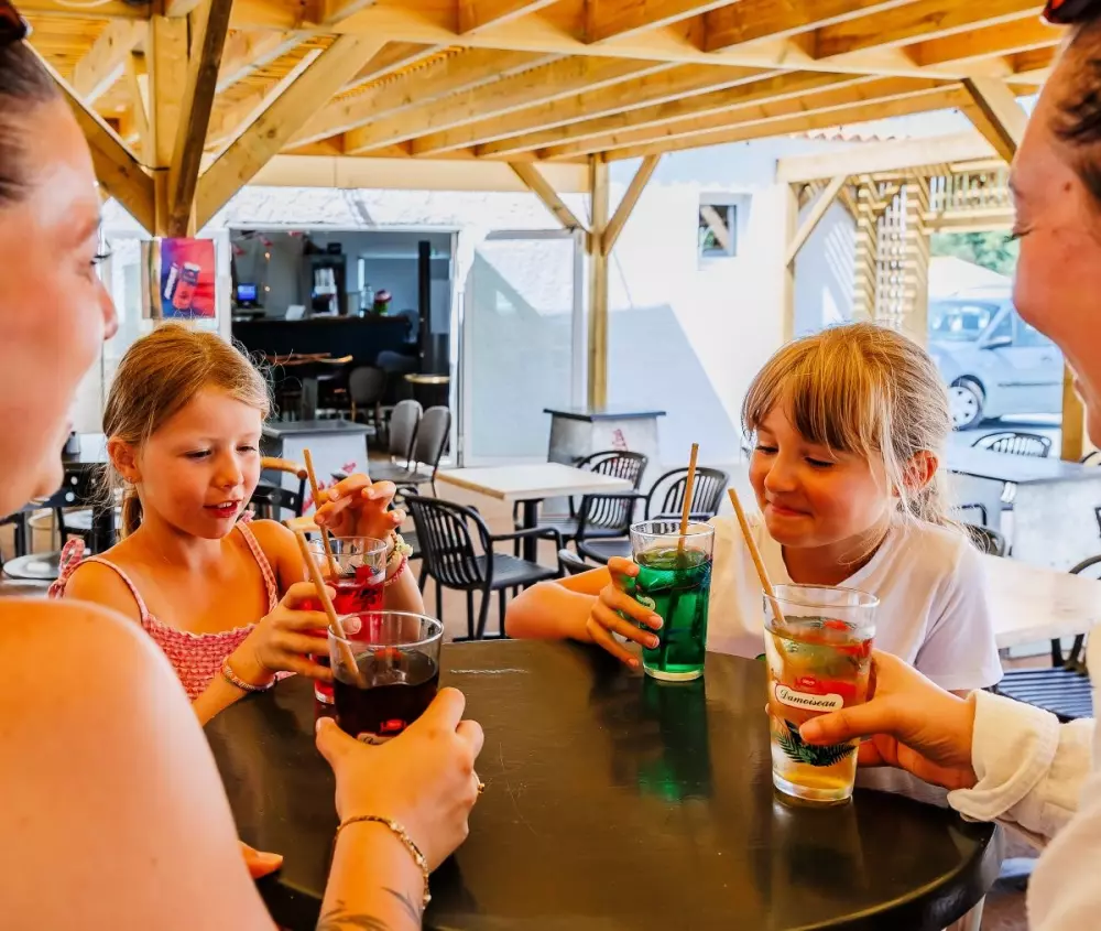 Flower Camping l'Escale du Perthuis 4 étoiles★★★★