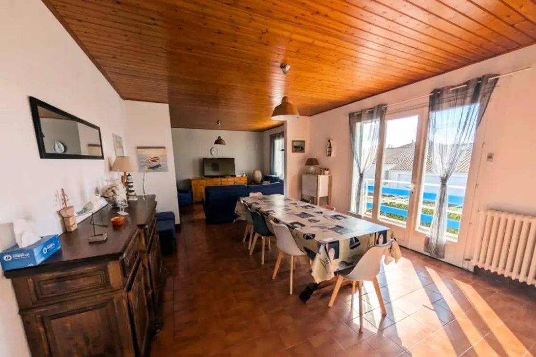Családi ház a központ közelében és a De La Plage