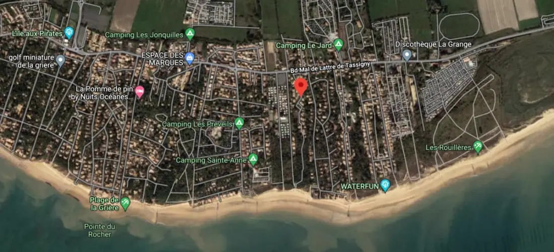 Gerenoveerd huis 2 stappen van het strand