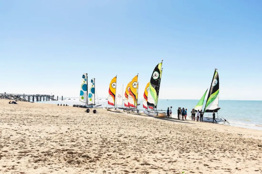 Elegáns és kényelmes két lépés a strandtól