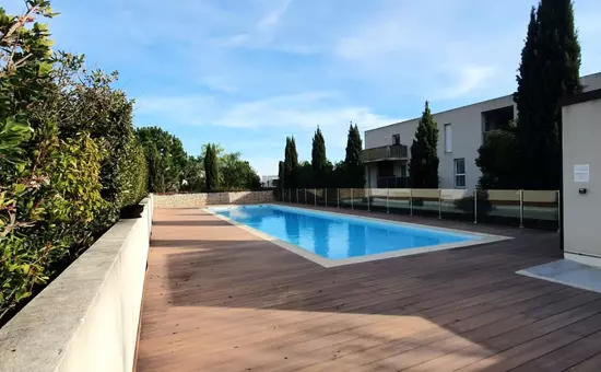 Beau T2 Avec Piscine - Proche Parc
