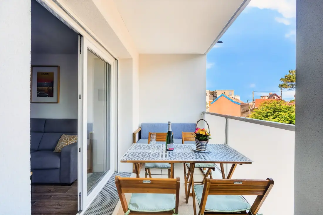 dalszöveg: Maeva Home