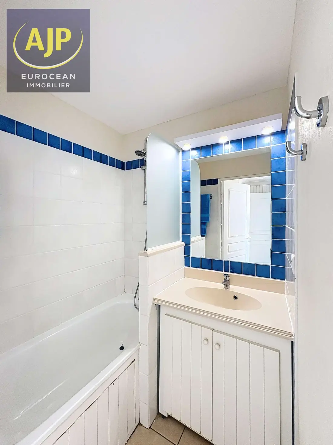Navy Blue Residence
