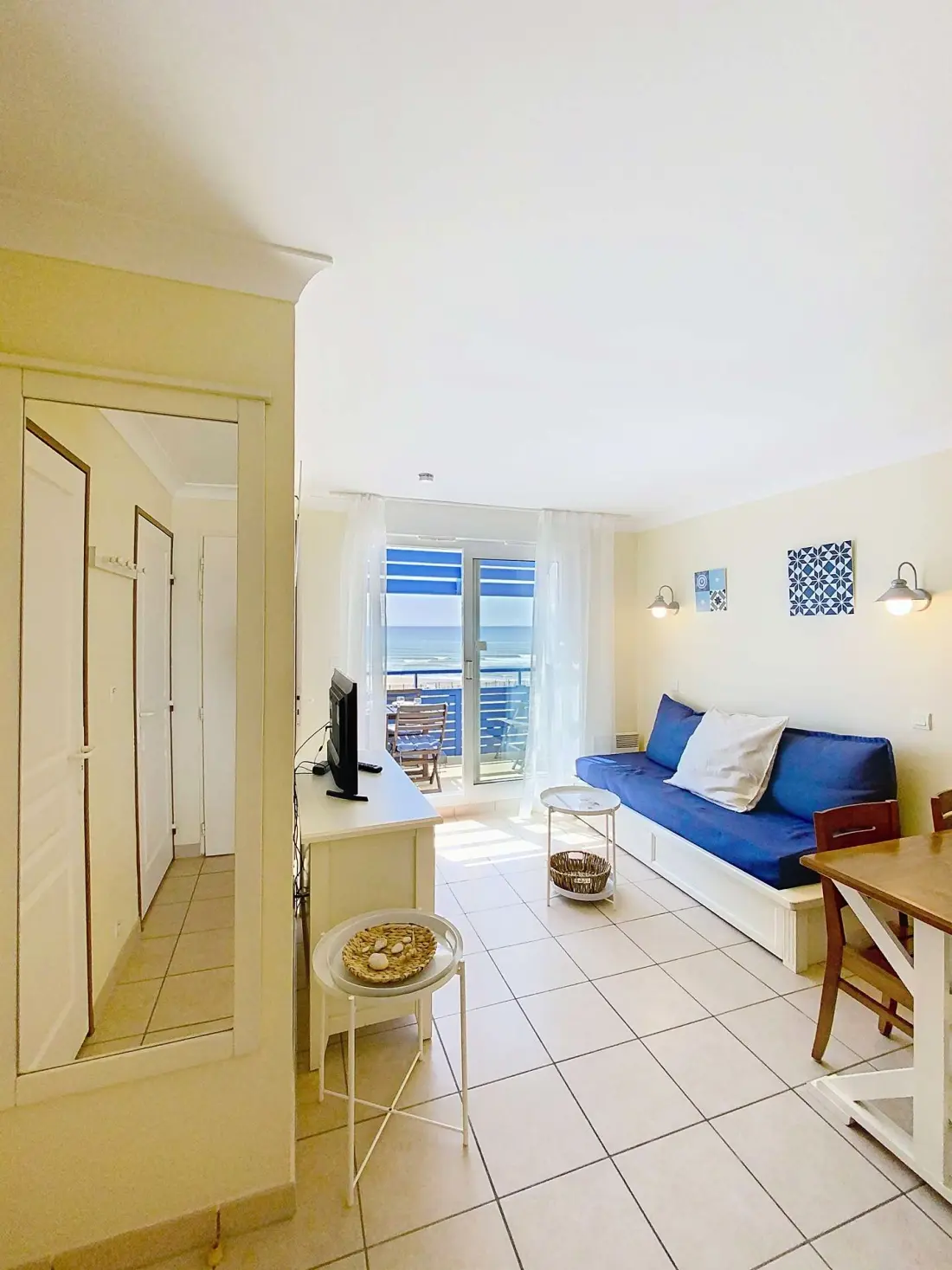 Navy Blue Residence