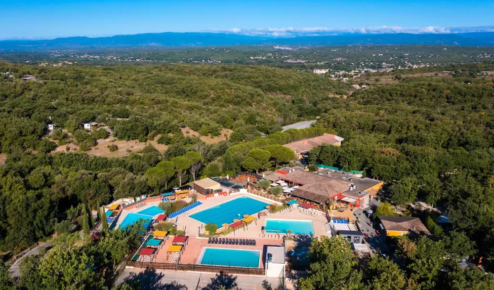 Camping Domaine de Chaussy5 Sterren★★★★★