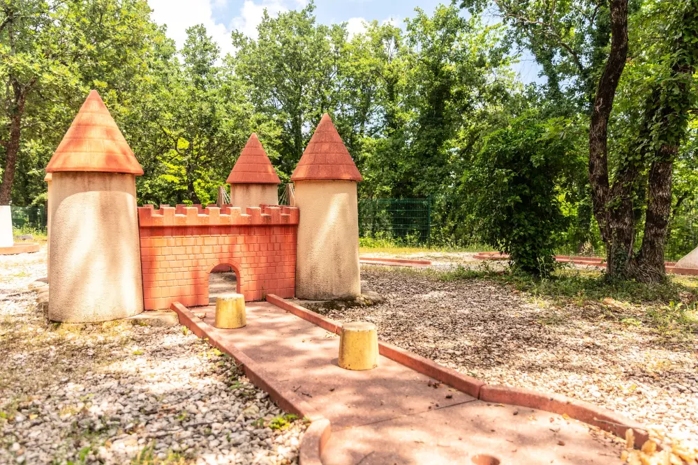 Camping Domaine de Chaussy5 Sterren★★★★★