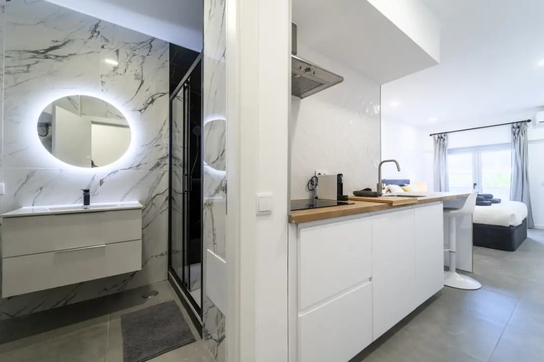 Captain's Quarters