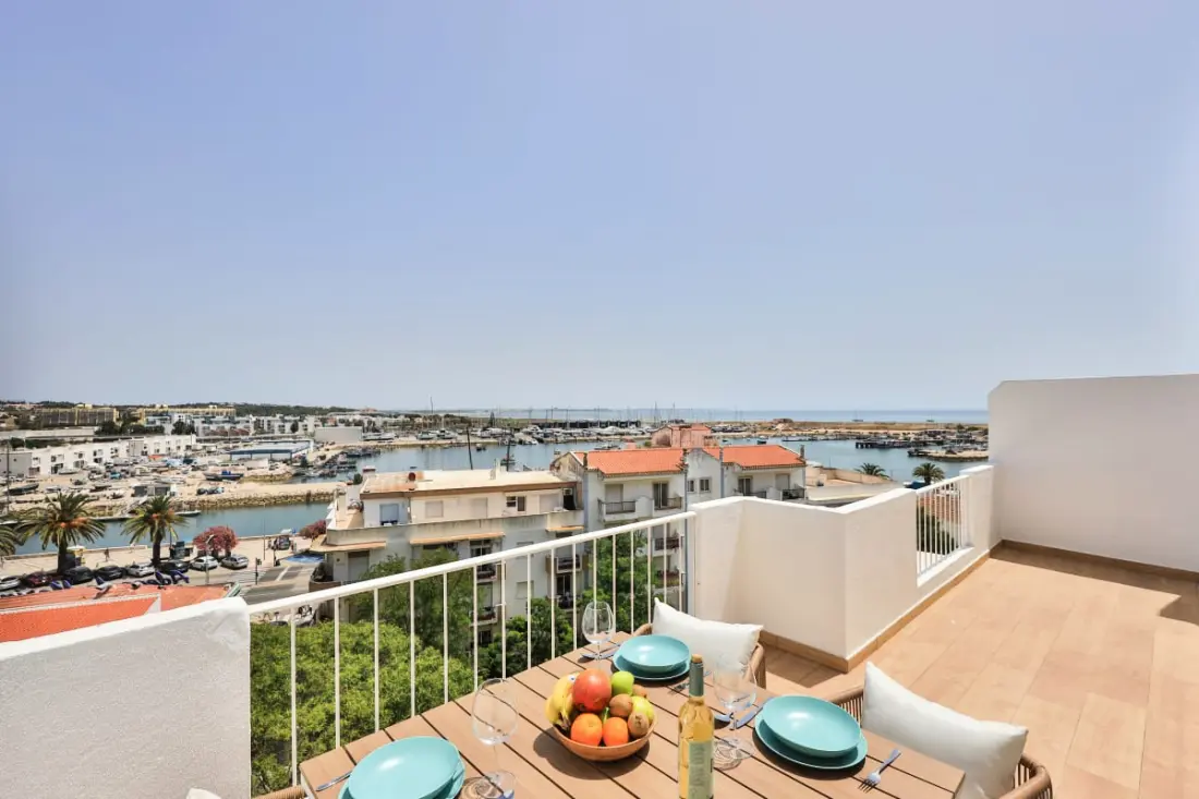 City Centre Ocean View Apartman