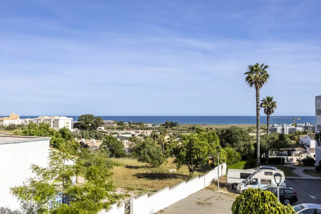 Lagos Line - Sea and Beach View in Meia Praia
