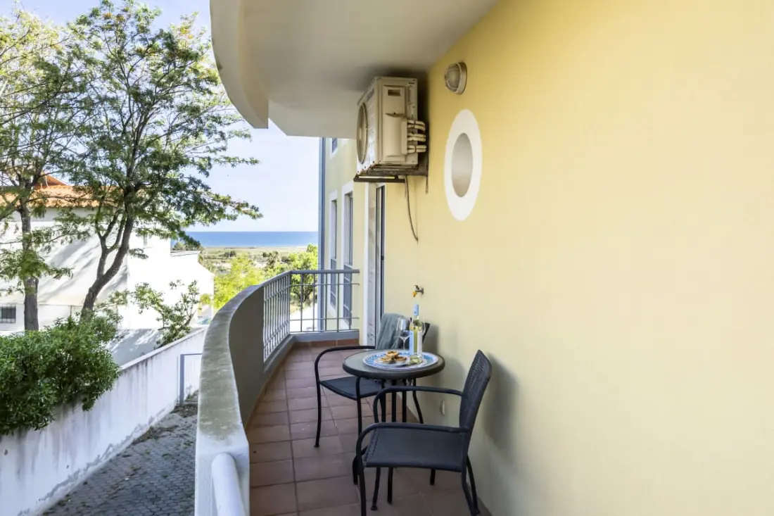 Lagos Line - Sea and Beach View in Meia Praia