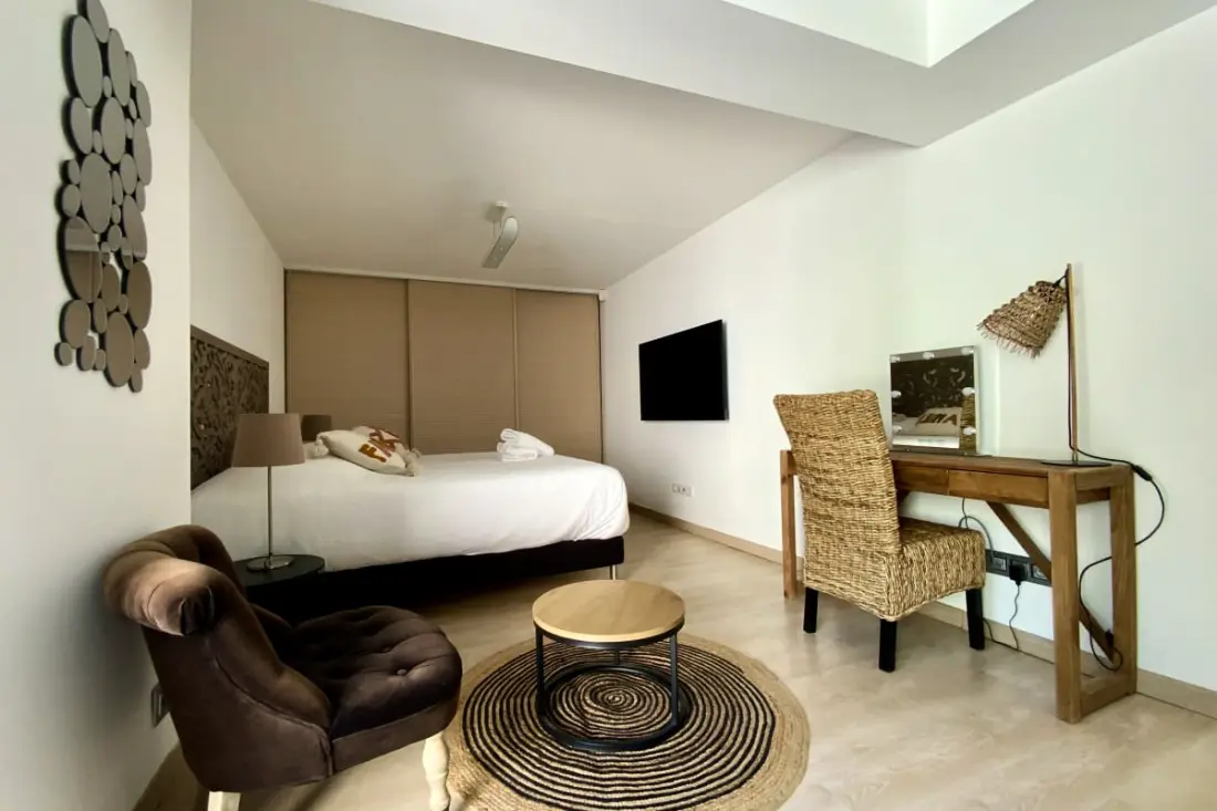 Le Jardin Des Cambrettes Residence - Villa, Pool & Tennis
