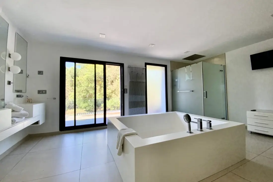 Le Jardin Des Cambrettes Residence - Villa, Pool & Tennis