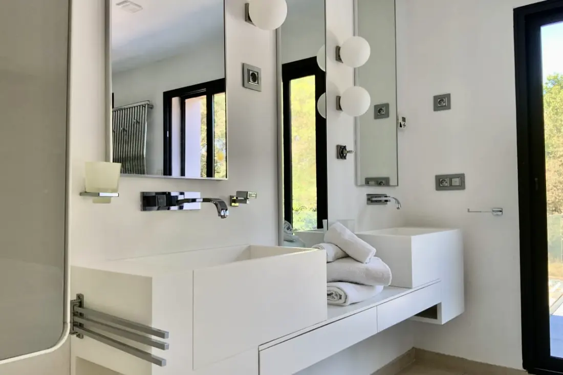 Le Jardin Des Cambrettes Residence - Villa, Pool & Tennis