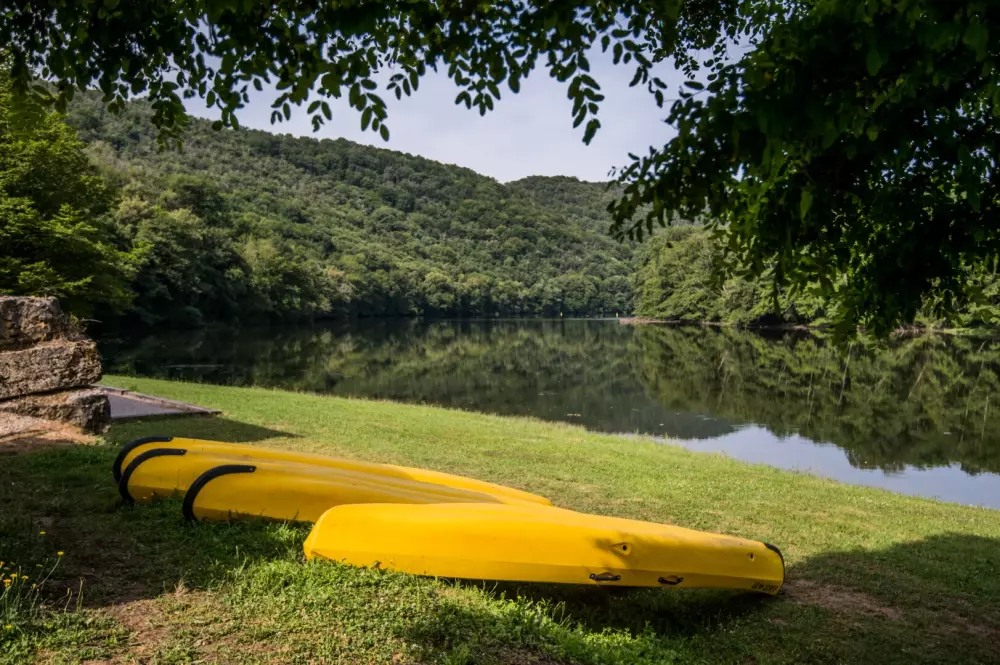 Camping maeva Escapades Le Lac de Laval-de-Cère 3 Sterne★★★