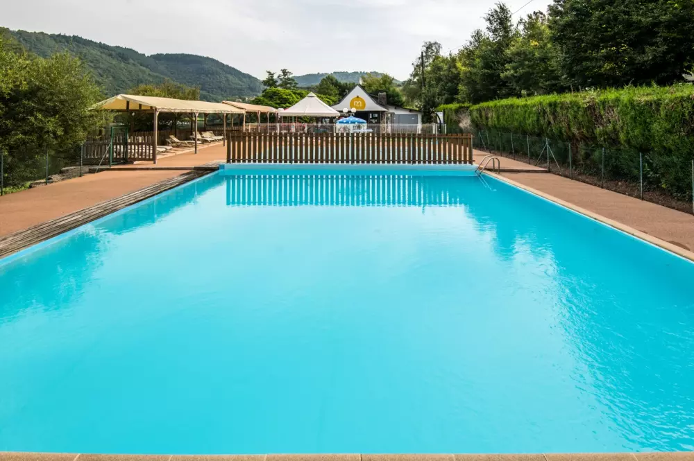 Camping maeva Escapades Le Lac de Laval-de-Cère 3 Sterne★★★