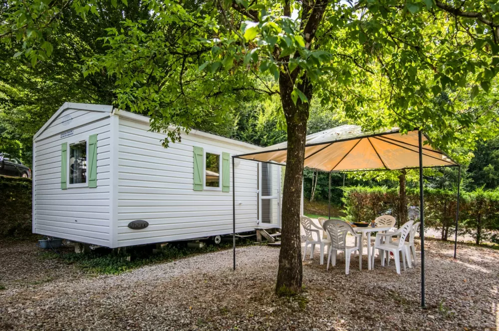 Camping maeva Escapades Le Lac de Laval-de-Cère 3 Sterne★★★