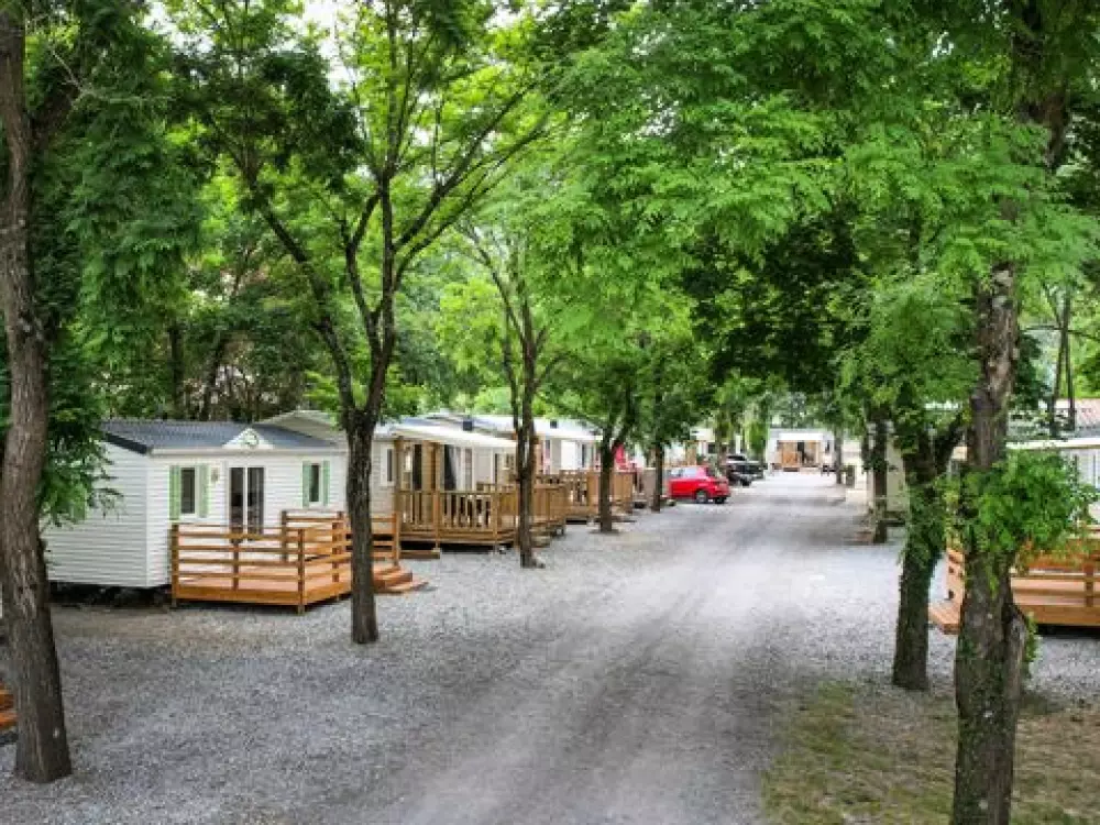 Campsite Les Rives D'Auzon 3 Stars★★★