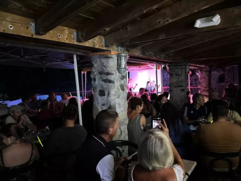 Campsite Les Rives D'Auzon 3 Stars★★★