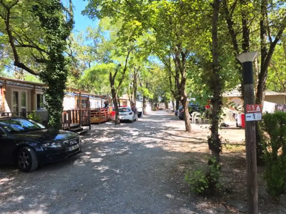 Campsite Les Rives D'Auzon 3 Stars★★★