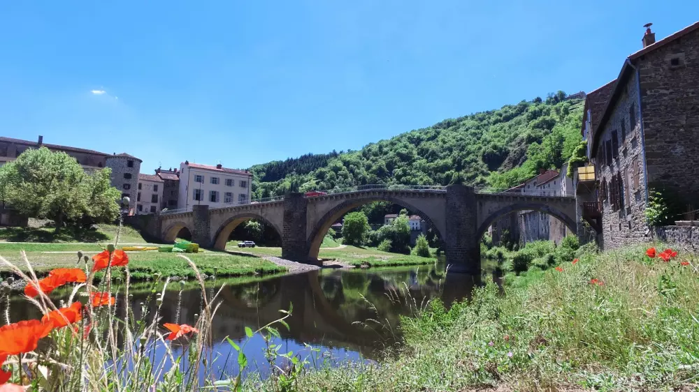 VVF Lavoûte-Chilhac Tæt på