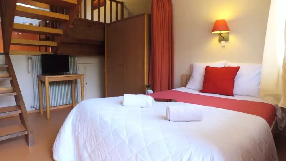 VVF Lavoûte-Chilhac Tæt på