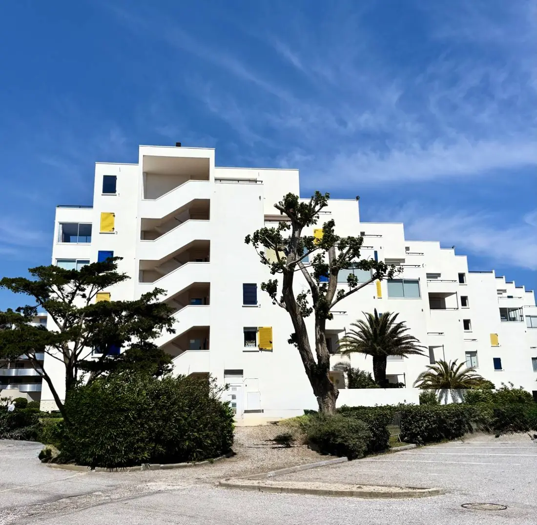 Estany Residence