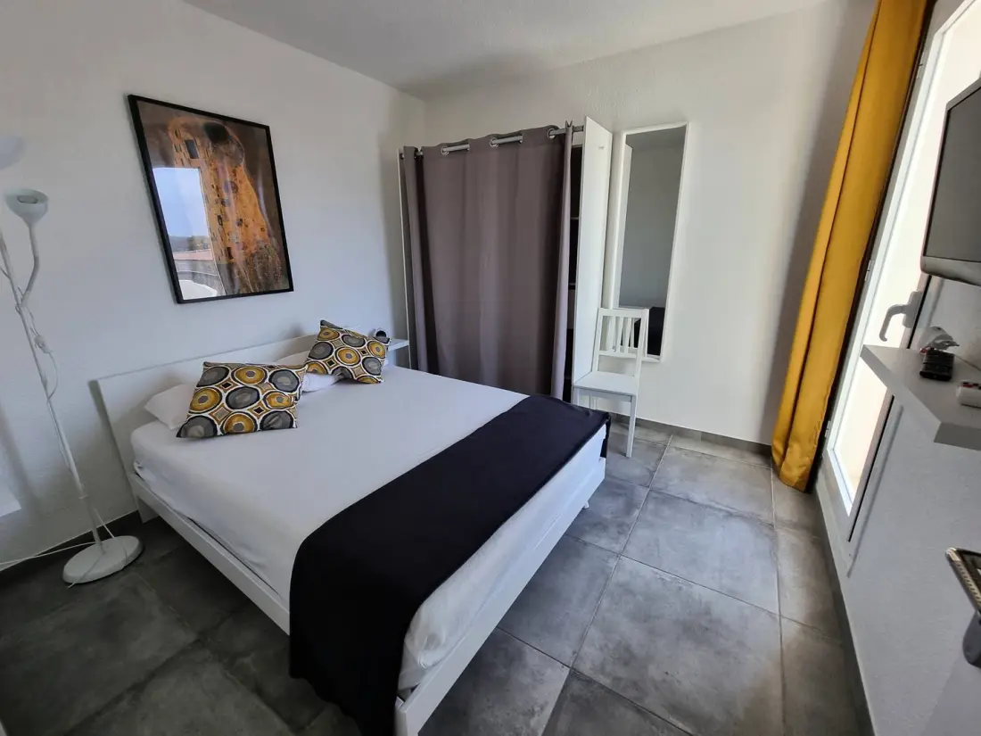 Estany Residence