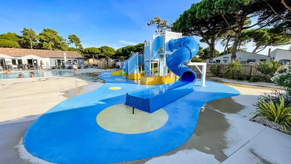 Camping Le Suroit 41 Estrellas★