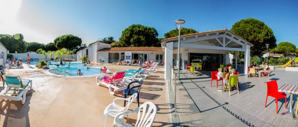 Camping LES VARENNES 4 Sterren★★★★