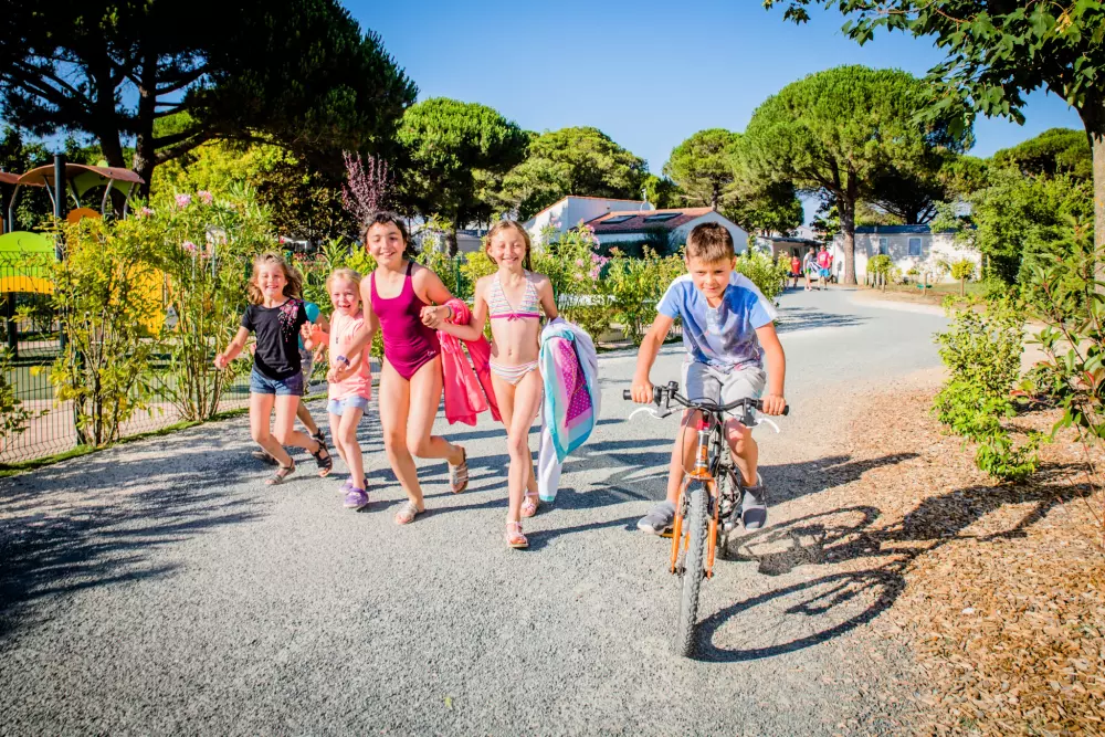 Camping LES VARENNES 4 Sterren★★★★