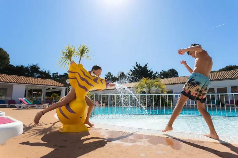 Camping LES VARENNES 4 Sterren★★★★