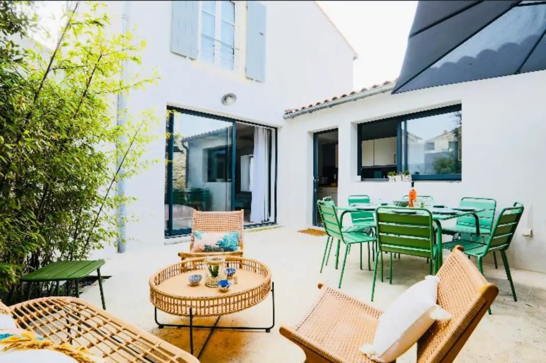 Charming House De Bourg with Inner Court